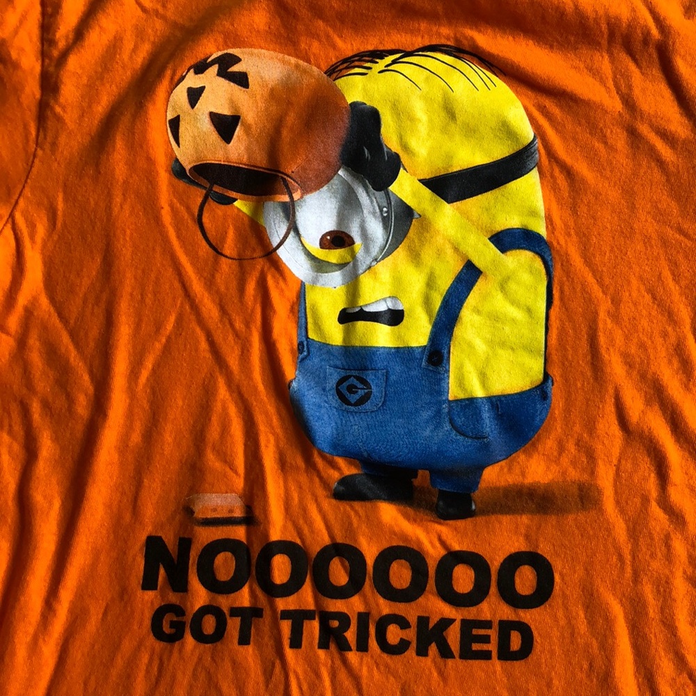 Despicable Me Halloween size Small tshirt - Picture 2 of 3